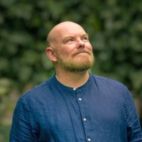Dr. Paul Taylor-Pitt (He/Him) 🪩🏳️‍🌈 (@showingwhole) Twitter profile photo