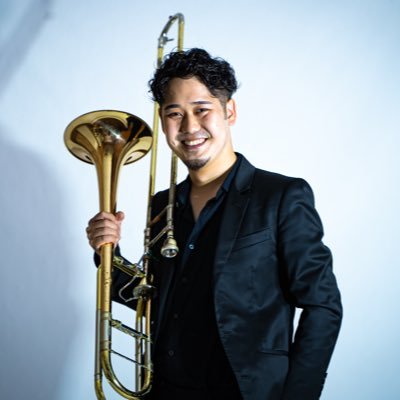 徳島県出身/トロンボーン吹いてます🎺 レッスン、作編曲、打ち込み音源制作、動画編集、ホームページ制作等大体何でもできます! 11月2日@徳島:ジョイント&初ソロライブ ご依頼はDMまで✉️ 各サブスク、SNSでオリジナル曲配信中🎧