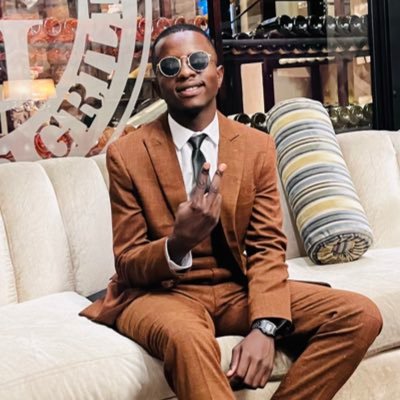GOD🙏🏾 | Actor on #PhumaMoyaOmubi #Mojalove157 as #ThobaniMsizi #EP7🎭📺🎬 | Singer 🎤 | VOA🎙| Wits Graduand 🏛