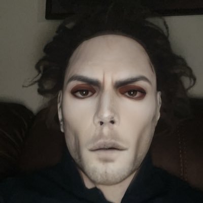 denenenedeneden's profile picture. what the fuck is happening, I have to shit