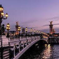 la France, dont certains conspireraient à m'expulser, demeurera, quoi qu'il arrive, la patrie dont je ne saurais déraciner mon cœur.
Marc Bloch