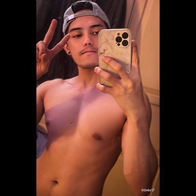 oreo_xiv14's profile picture. V O C A L I S T | A B U D H A B I • Oreo’s album is now available in https://t.co/ejAMzxILPo see below link and stream free