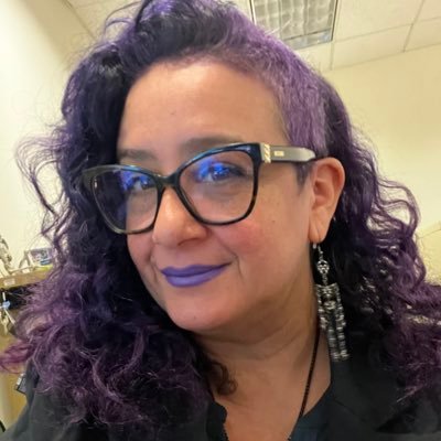 she/ her silly crafty witch , and a lover of 🍷 art & gaming 🎮- variety gamer / streamer 🖤 Twitch' Affiliate https://t.co/T7Sdm751bV