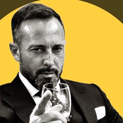 TomWeber7's profile picture. Successful ppl start before they feel ready...