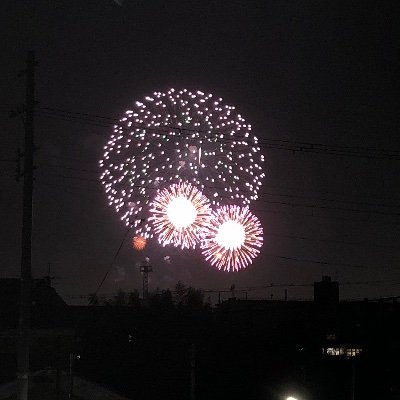 XBdG2MQWNb9411's profile picture. 自己紹介します普通の叔父さんです。大阪の梅田か京橋、京都で会える方からのメッセージを待ってます♪宜しくね。