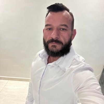 Publicitário e Investidor mercado financeiro
🥋Brown Belt equipe Dennis Jiu Jitsu
🥈atual Vice Campeão Brasileiro Faixa marrom Master 3