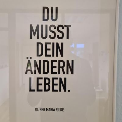 Auf ein neues. 
sie/she