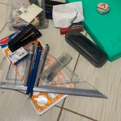 Cecelesteli's profile picture. Academic and Editing Commissioner