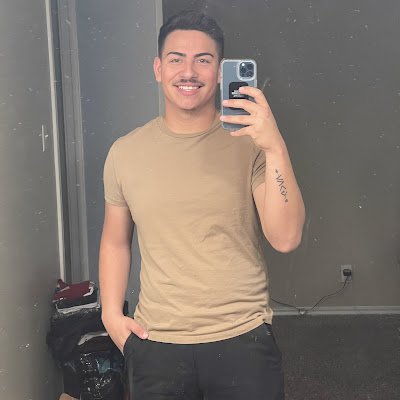 JuanRamoss18's profile picture. 