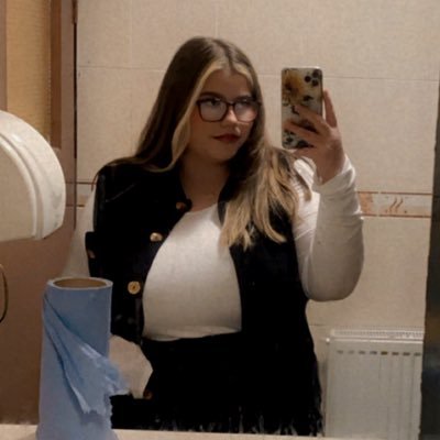 23💗 Bisexual 🏳️‍🌈 - MSc Forensic Archaeology and Crime Scene Investigation 🦴