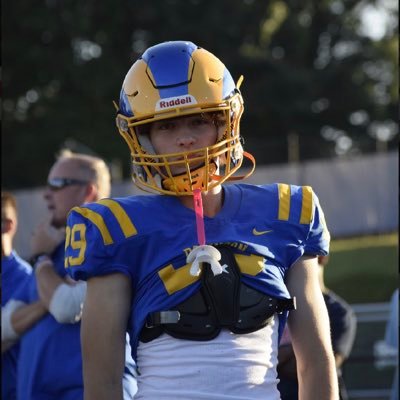 5’8 160 | Kicker/Punter | Robinson 26’ | Varsity Starter | Northern Virginia United |