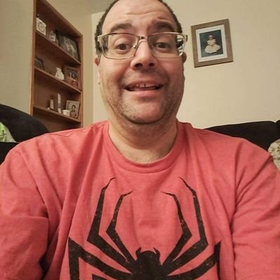 The official page of JoeTheGeek : YouTuber of Reviews, Gameplays, Unboxing and Reactions 
NEW VIDEOS 👇