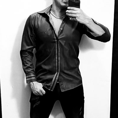 Dominador🦂 Conteúdos CUCKOLD♠️ de qualidade! Locais inusitados. HARD SEX🔥 Prazer intenso, limites quebrados… e lembranças que seu corpo nunca vai esquecer.