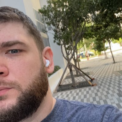 BearJarrito's profile picture. 🐻 Just a bear living in Miami. HMU if in Miami. ig: Bearjarrito