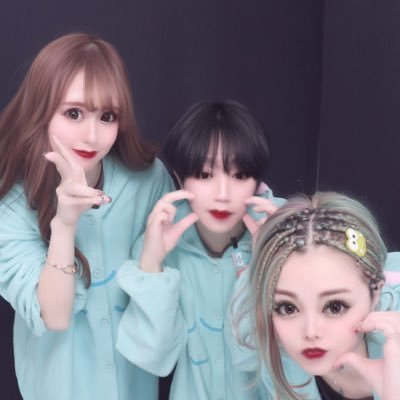 Chiho (30) '95 ✰*。 eyelist ＆nailist ＆blowlist ✰*。 ۞ MORE11 ۞ Kumamoto → Yokohama ⋈