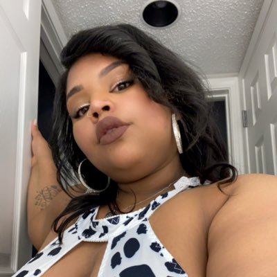 Heyyyyyyyy it’s REDD VELVET the original 📌❤️ 4’6🤭 MOMMA MODE🤱🏽