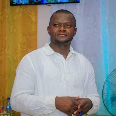 Biotechnologiste médical de la RDC,homme de paix.....