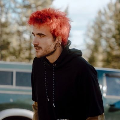 HateAtChee's profile picture. Choose adventure love is fake