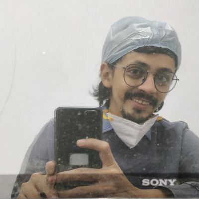 Papa of a baby girl. A Dentist (Periodontist). Chess-Geek. Obsessed with Cards n Cubes. Philosopher when alone. Good at pretending. @AlambushaShukla 💍