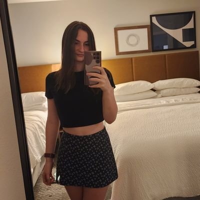 idk
priv: @m00nlightlines request and I might let you in 🤷♀️