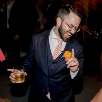 Software Engineer | Made @PhishtoryToday | 👨💻 @BroBible @garyvee @VaynerMedia | 💚 @Phish @PredsNHL #BBN | 👨🎓 @BelmontUniv @Fullstack | LEX➡️BNA➡️NYC➡️CHI