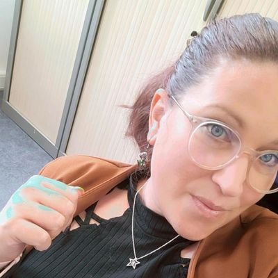 mamacoxcy's profile picture. Se poser, prendre de la hauteur, observer et réfléchir ensemble pour prendre la bonne piste... 
La force d'un binôme de Roses 🌹

Trophée Roses des Sables 2024