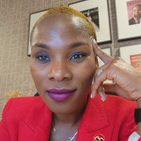 Luvvie(@Luvvie) 's Twitter Profileg