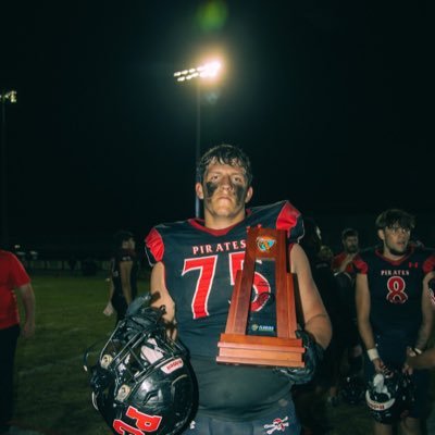 Class of 2024/ 6’4 TE-OG-OT 260/ GPA 4.4 Port Charlotte High School