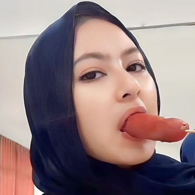 Cinta tak pernah salah