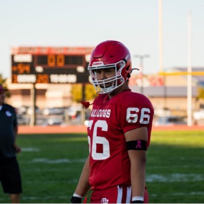 Oak hills high school | 2027 | 3.6 GPA | #66 | OL, LT | 14 | 6’4” 270 | “nemo”                          nehemiah.2009@iCloud.com