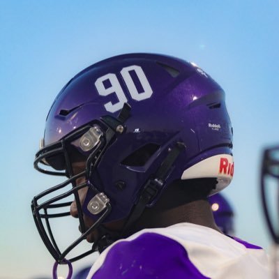 Merrillville HS ‘26 | DT/DE | 6’1 265 lbs. | Track/Football | Email: Moorequran86@gmail.com | Head Coach: @CoachSeiss