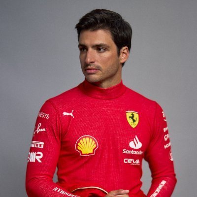 Primeiro portal brasileiro de atualizações e curiosidades sobre o piloto de Fórmula 1 @Carlossainz55, atualmente corre pela equipe italiana @ScuderiaFerrari.