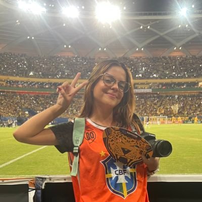 jornalista amazonense apaixonada por futebol. | sigam o @foradeserieam ⚽️ | fui repórter no @camisadozeam 👩🏻‍💻, @acritica 📰 e @oficialmanausfc 🦅