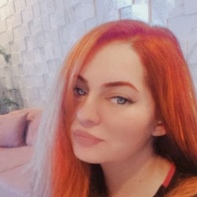 AyseglTrker85's profile picture. 