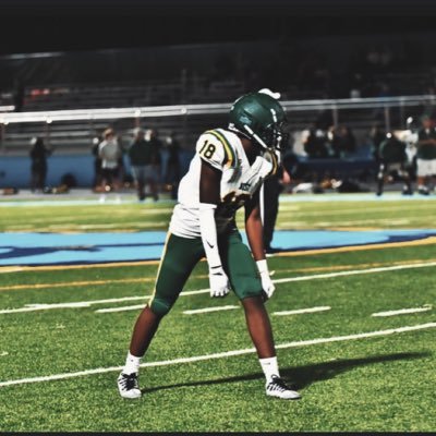 C/O 26 ⭐️• 6’2 178 OLB•West Florence HS🔰• 3.3 GPA🎓• 843-472-0421 • Email: jonathanlunnon17@gmail.com