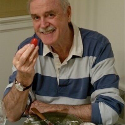 Trainee hermit, & keen Amateur Squirrel Trainer. This private account, Follow Main Account: @JohnCleese