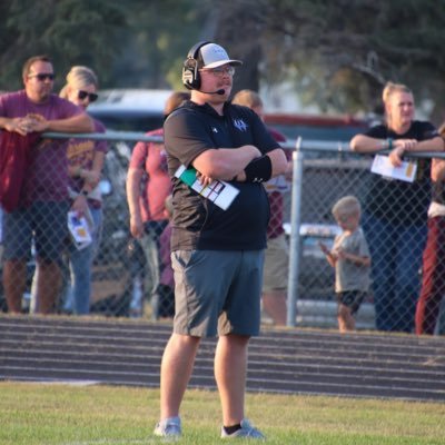 Middle School Physical Education Teacher. Assistant Football. Central Cass Squirrels. Tweets are my own.