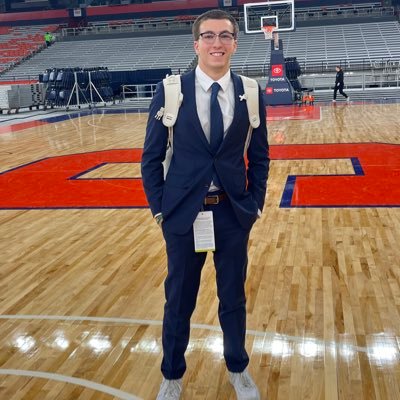 @NewhouseSU 26’ l Assistant Sports Director @Z89Sports l @WAERSports