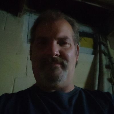 Flatearther6977's profile picture. 