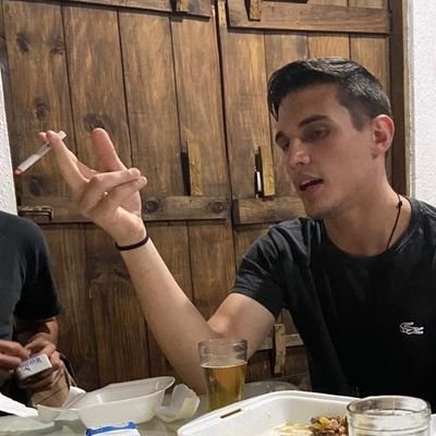 26, não me leve a sério, mas talvez pode ser sério sim
💍@sita_raquel
📷rikenunes_