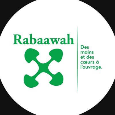 Rabaawah explore le champ des possibles aux côtés des femmes et des jeunes filles en situation précaire au Cameroun.