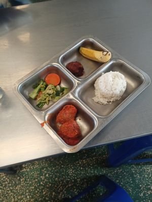 Hayatun62232790's profile picture. Penikmat kain satin (hijab, gamis, rok dll)