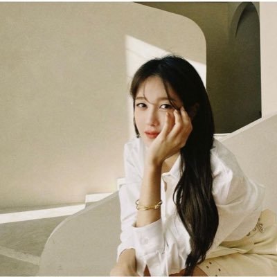 totally fallen for #이보영 and #이지아 🐰🌺🦋 — #Junenannirin ◡̈ ♡
