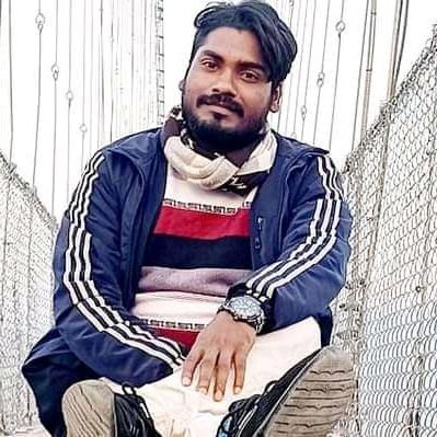 सादा जीवन उच्च विचार..पौरखी र एक नौ जवान कर्मयोद्धा अनि देश र जनतालाइ अति माया गर्ने सच्चा नेपाली ।✊✊🌹✌