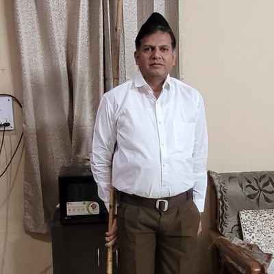भारत 🇮🇳
Exim Consultant 🌎
Freelancer 🤝
Tennis Player 🎾
Typical Marathi Manus