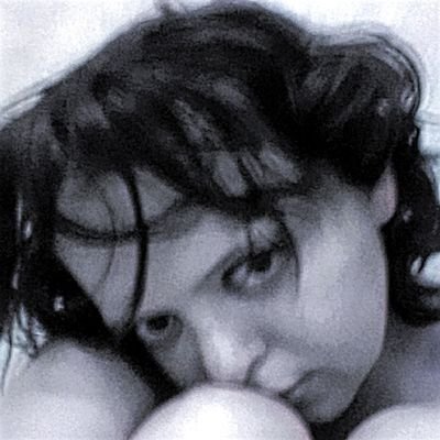 acolorofrainbow's profile picture. a difficult woman, artist etc