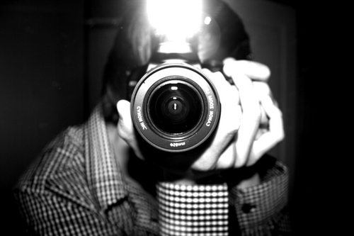 CapturedOxygene's profile picture. Photo Blog & Playlist || Come with a picture and leave with another