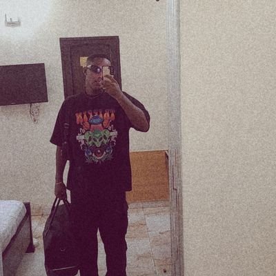 You only live once, but if you do it right, once is enough
IG: _d.a_r.c
snapchat: _d.a_r.c