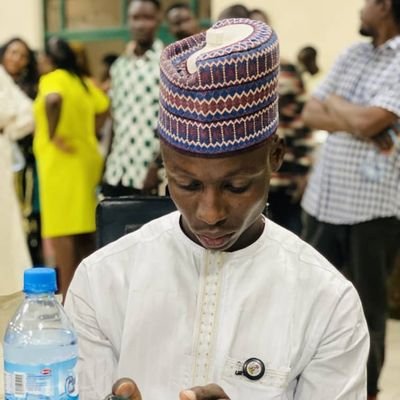 Proudly Muslim. Graduate of Geography from unimaid. manutd fan.