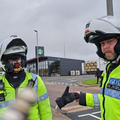 Bikers from the Roads Policing Unit of Derbyshire Constabulary. Not monitored 24/7. Please don't report crime here, DM @DerPolContact. Call 999 in an emergency.